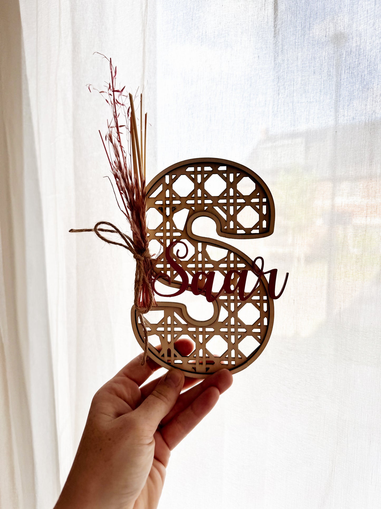 Sier letter rattan