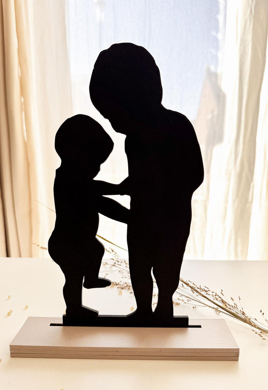 Silhouet op Houten Standaard - Zwarte Line Art Gravure